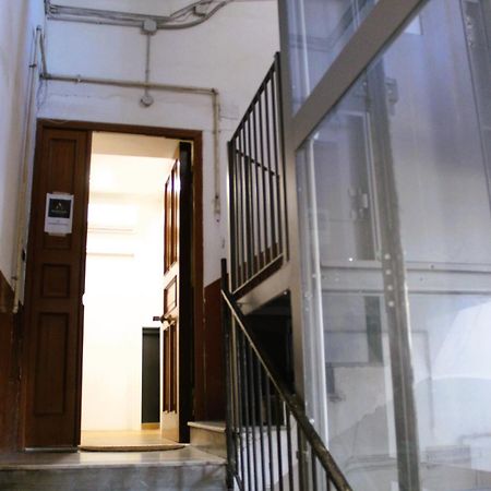 Blackwoody Contemporary Rooms - Napoli Centro Storico Zewnętrze zdjęcie